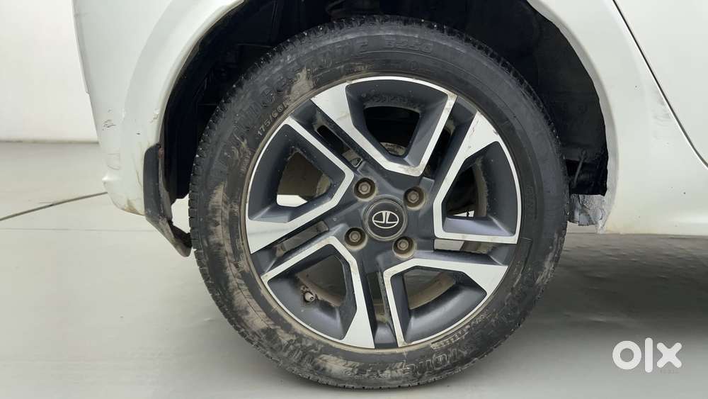 Tata Tiago Xza Plus, 2022, Petrol