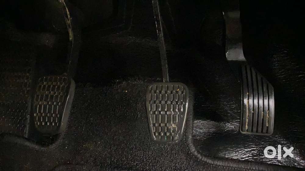 Tata Altroz 1.2 Xe, 2020, Petrol