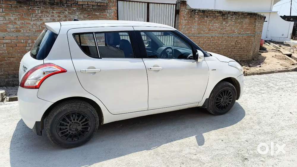 Maruti Suzuki Swift 2013 Diesel 97000 Km Driven