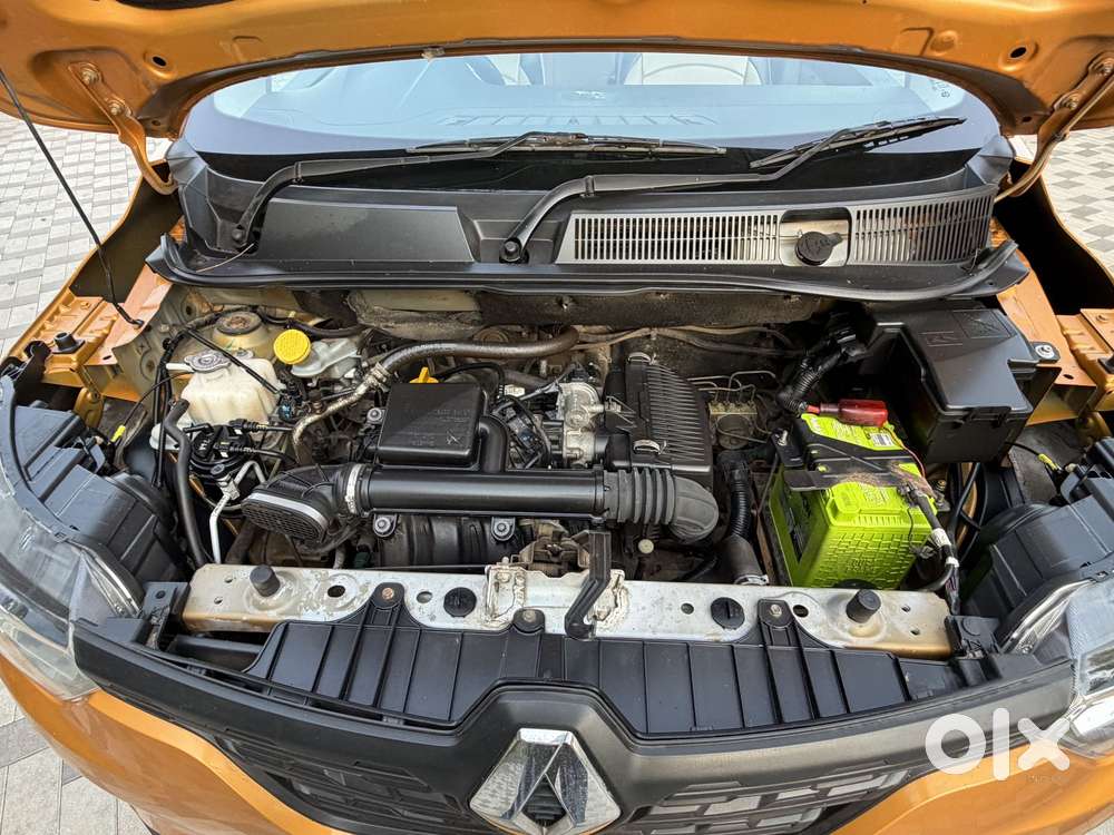 Renault Triber 1.0 Rxe, 2021, Petrol