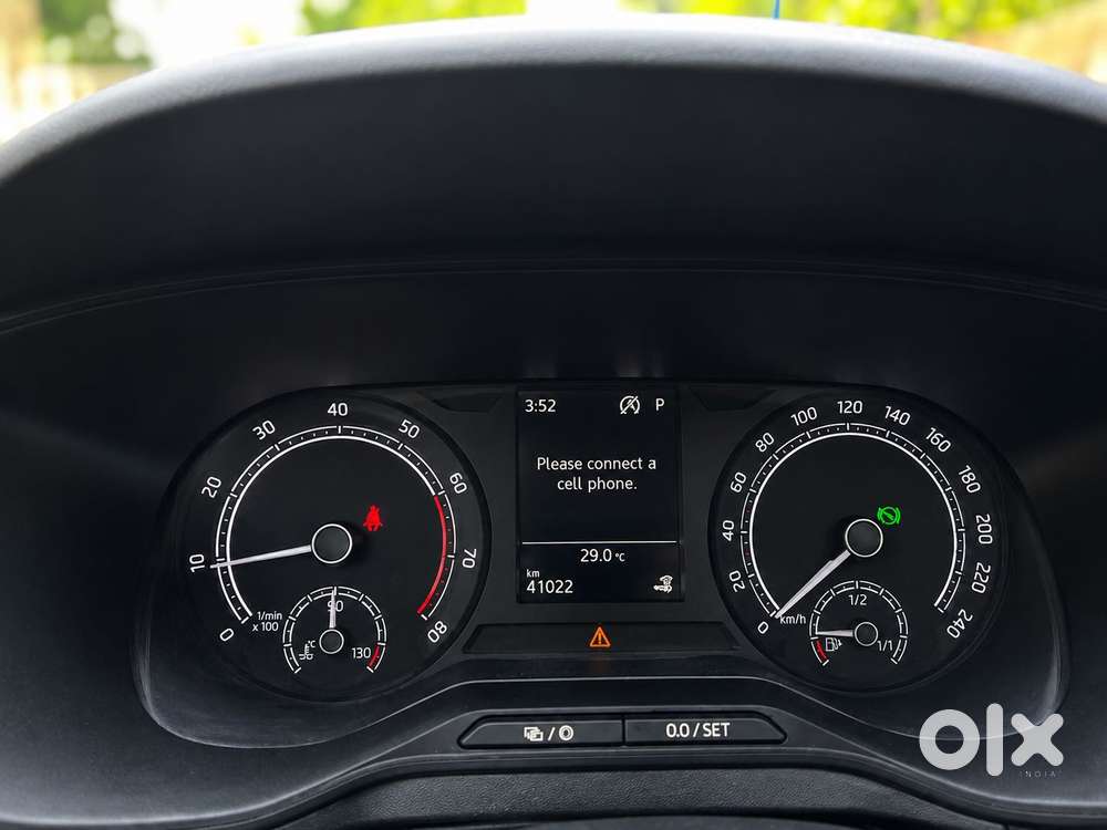 Skoda Kushaq 1.0 Tsi Style At, 2022, Petrol