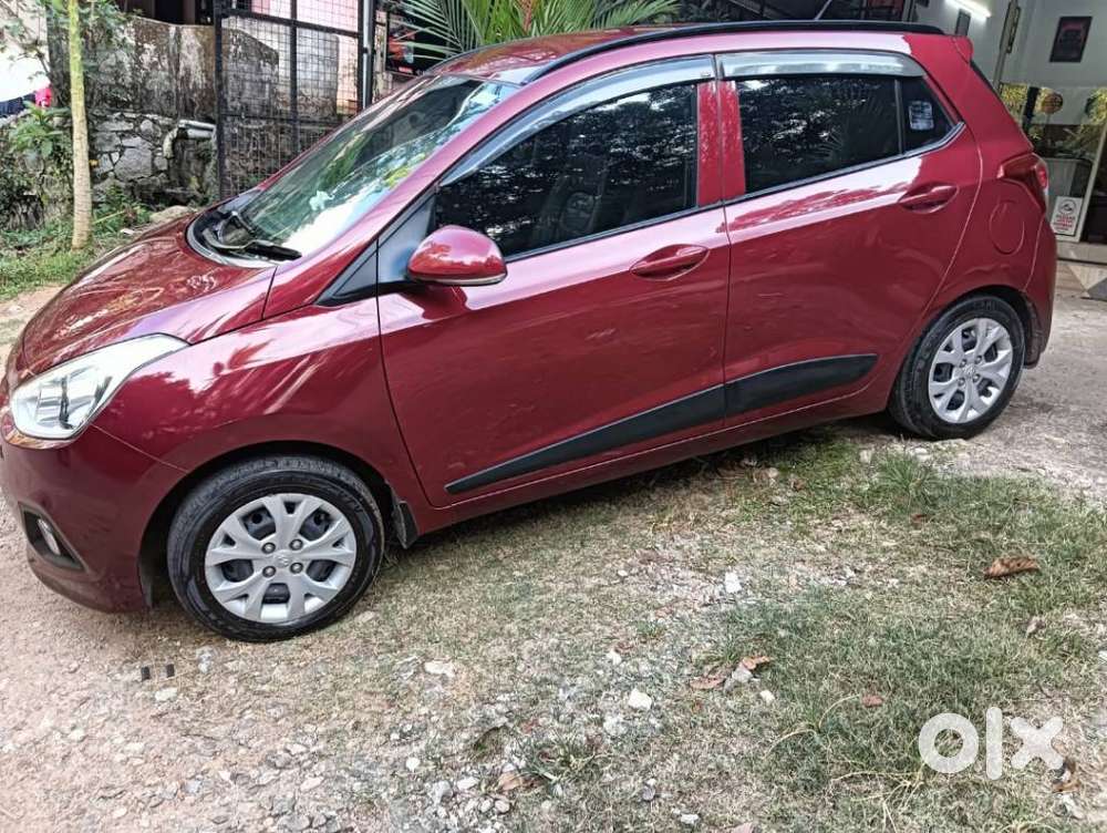 Hyundai Grand I10 Sportz, 2016, Petrol