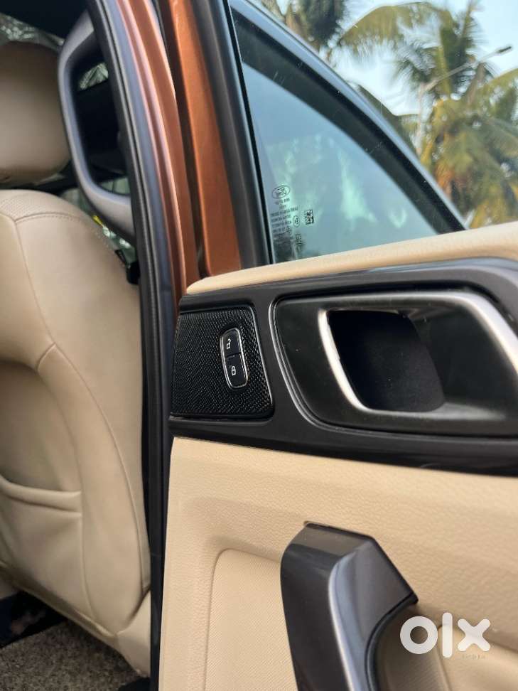 Ford Endeavour 3.2 Titanium At 4x4, 2016, Diesel