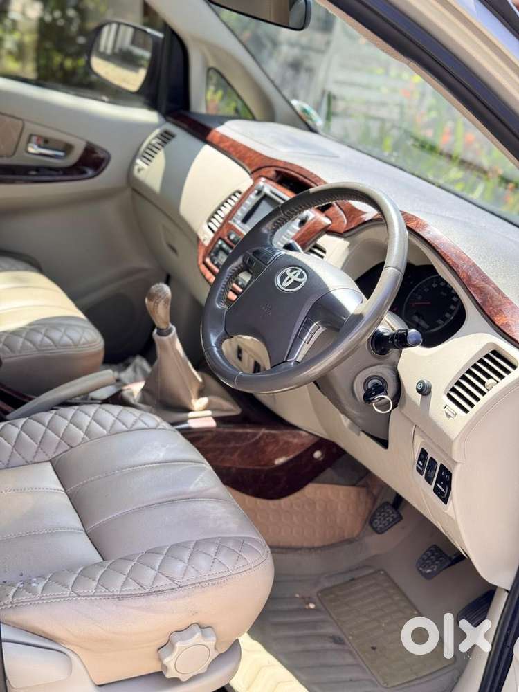 Toyota Innova 2.5 Vx 8 Str, 2014, Diesel