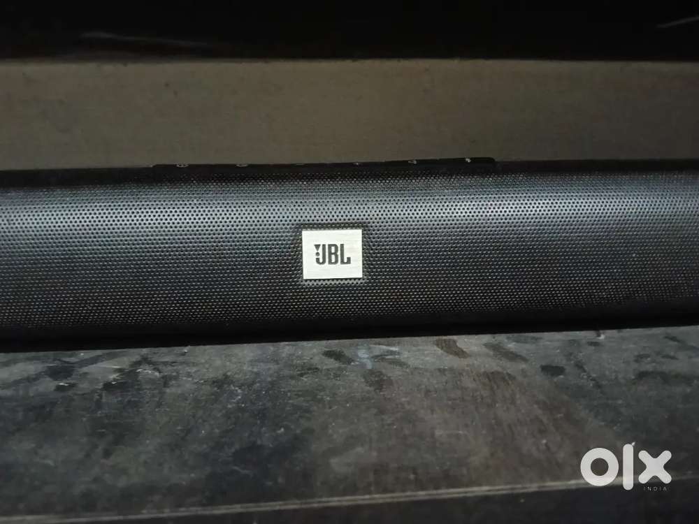 Hi friends I need to sale my JBL wall Blutooth speaker it's good condi