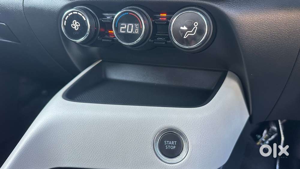 Nissan Magnite 1.0 Xv, 2021, Petrol