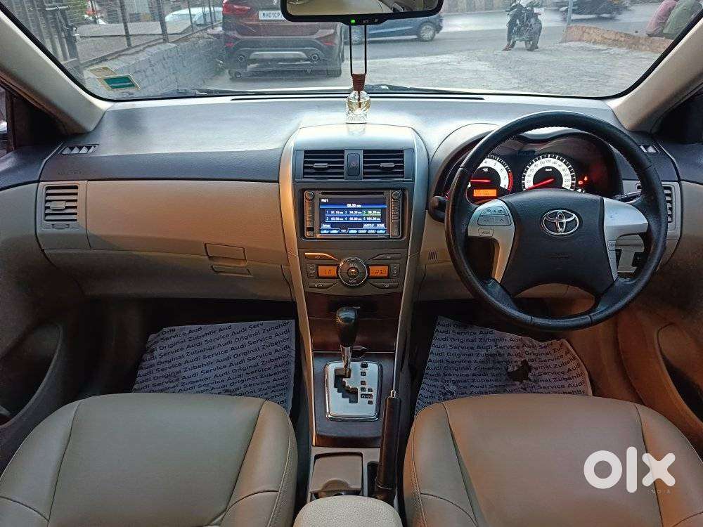 Toyota Corolla Altis [2014-2017] 1.8 G Cvt, 2014, Petrol