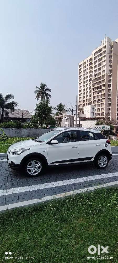 I 20 Active Petrol (22000 Kms)