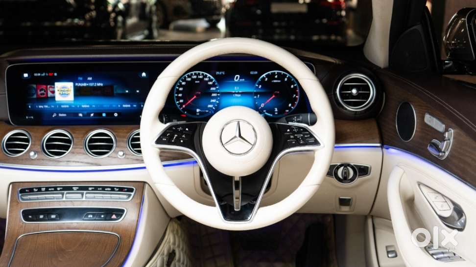 Mercedes-benz E-class E200 Lwb, 2021, Petrol
