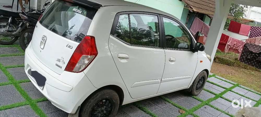 Hyundai I10 1.1 Era Petrol Manual 2008. Argent Sale Cash Problem