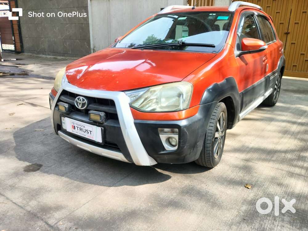 Toyota Etios Cross 1.2l G, 2015, Petrol