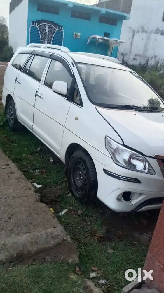 Toyota Innova 2016 Diesel 120000 Km Driven