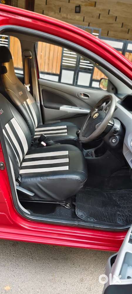 Toyota Etios Liva V Sp*, 2011, Petrol