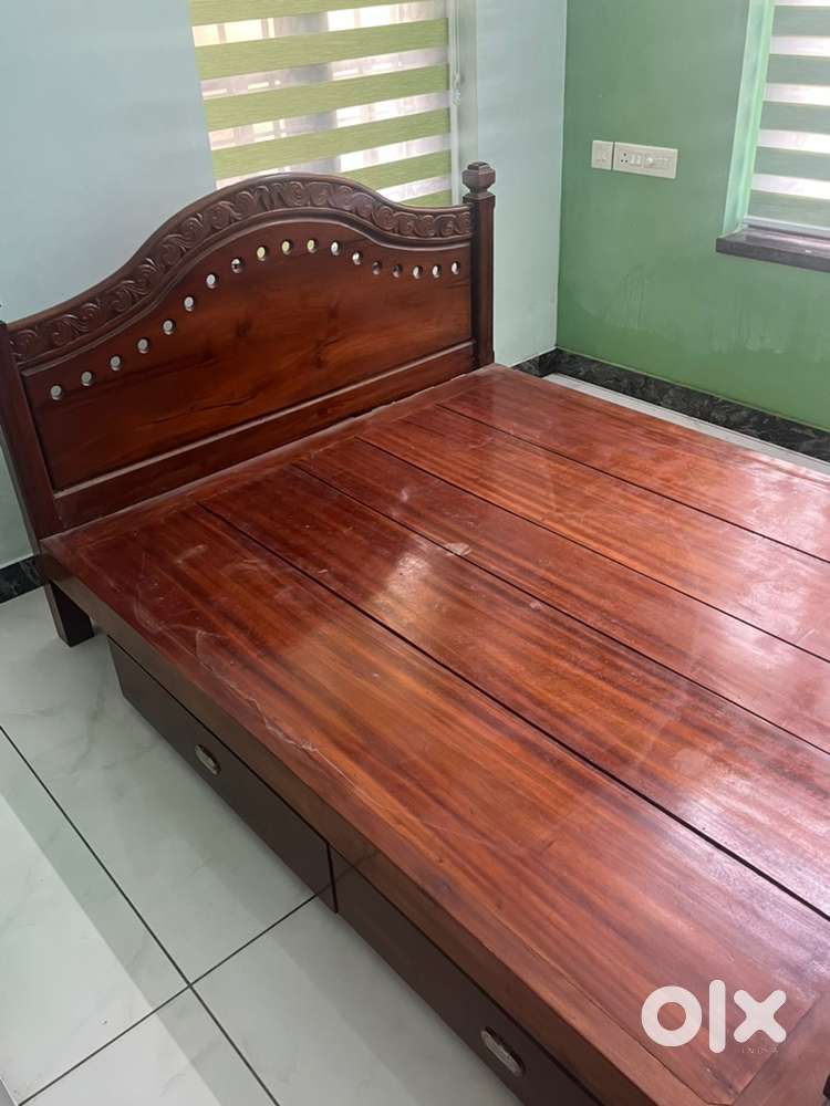 Wood bed four drawer