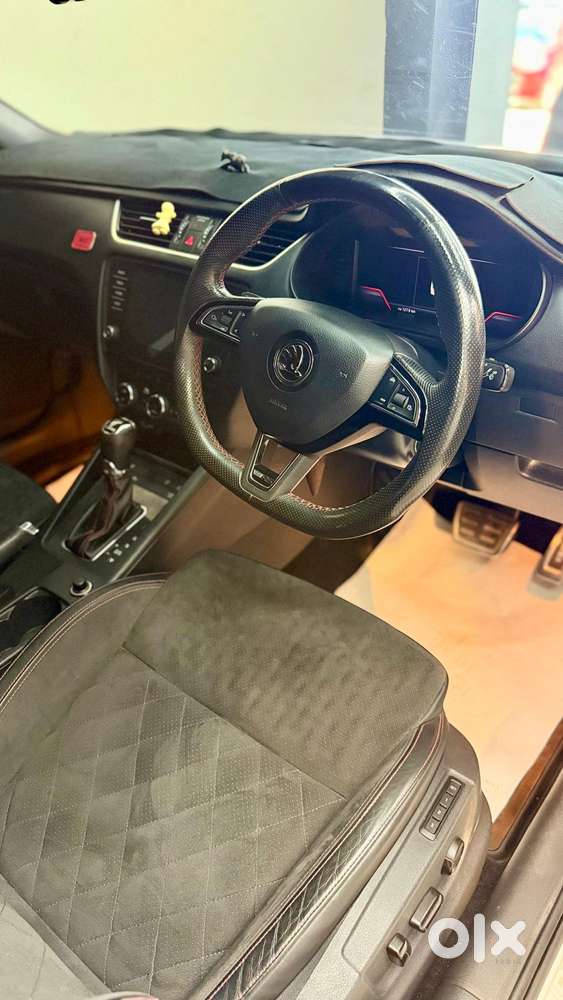 Skoda Octavia 2.0 Rs 245 Tsi, 2021, Petrol