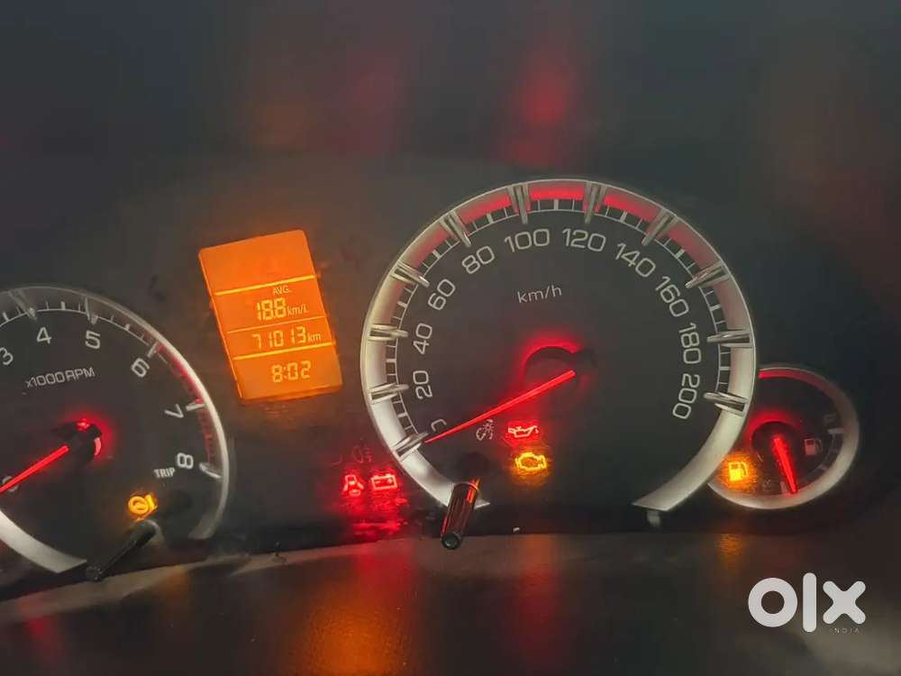 Maruti Suzuki Swift 2015 Petrol 70000 Km Driven
