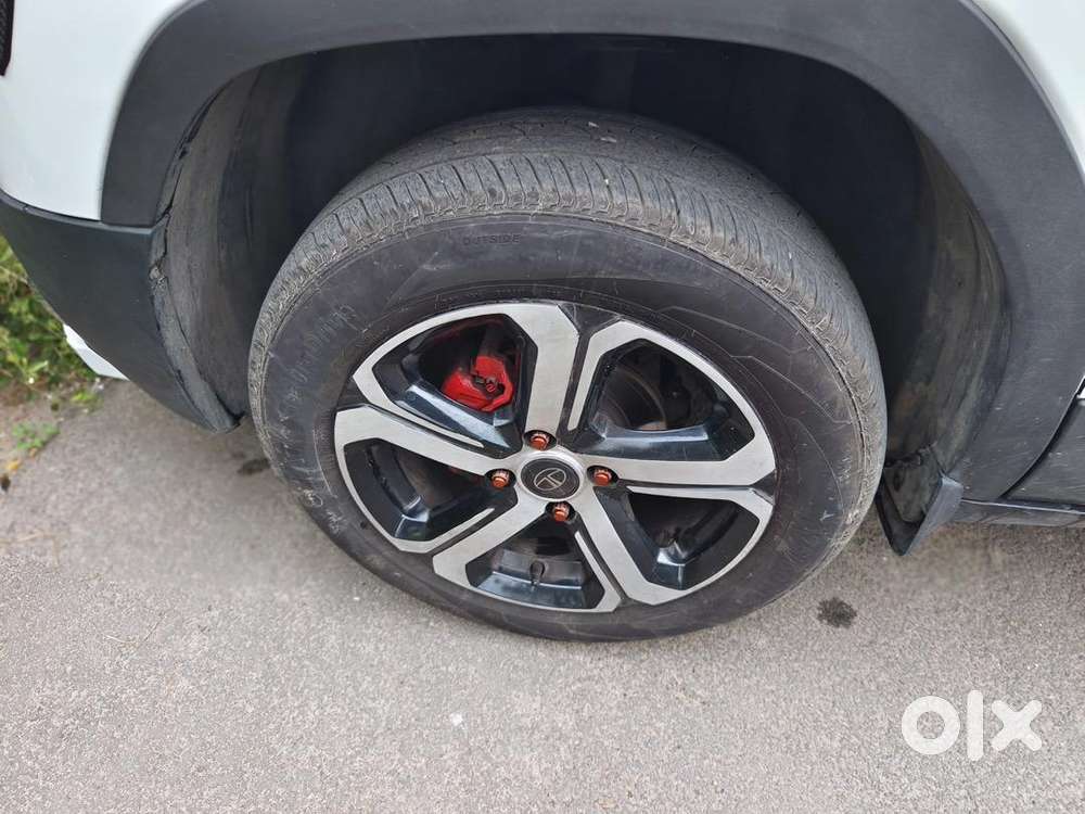 Tata Punch Adv+s 2025