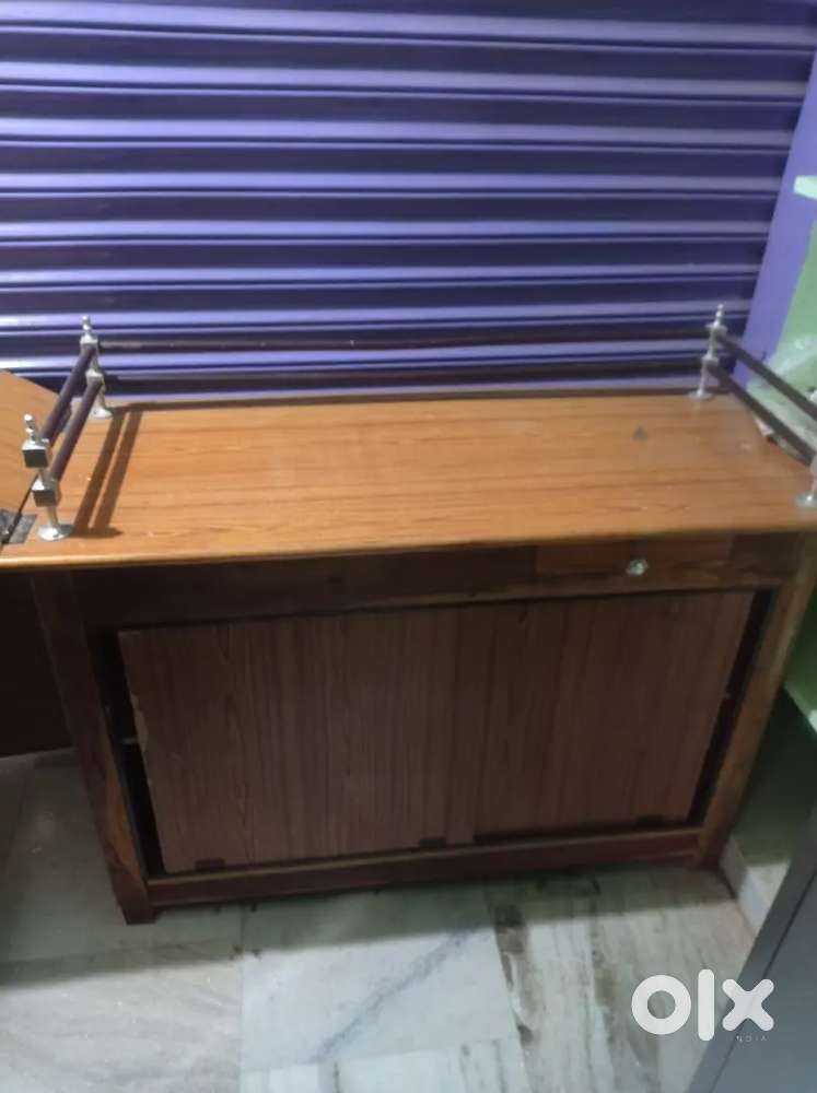Counter table