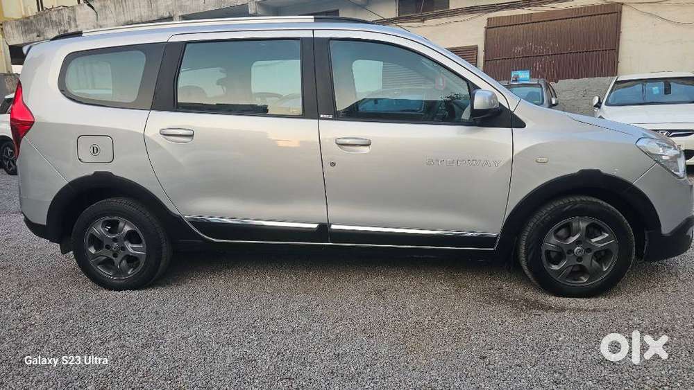 Renault Lodgy Stepway Edition 8 Seater, 2016, Diesel