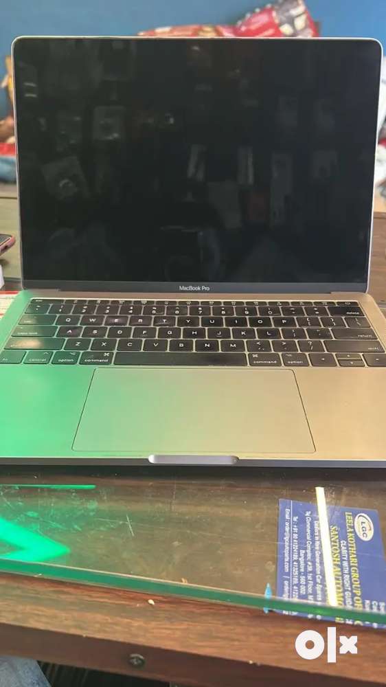 Macbook pro 2017 8GB 256GB.Core i5 processor.Macbookpro 2017