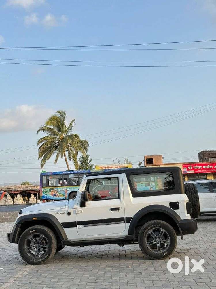 Mahindra Thar Lx 4-str Convertible Mt, 2023, Diesel