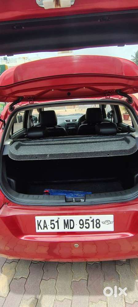 Maruti Suzuki Swift Vxi + Manual, 2013, Petrol