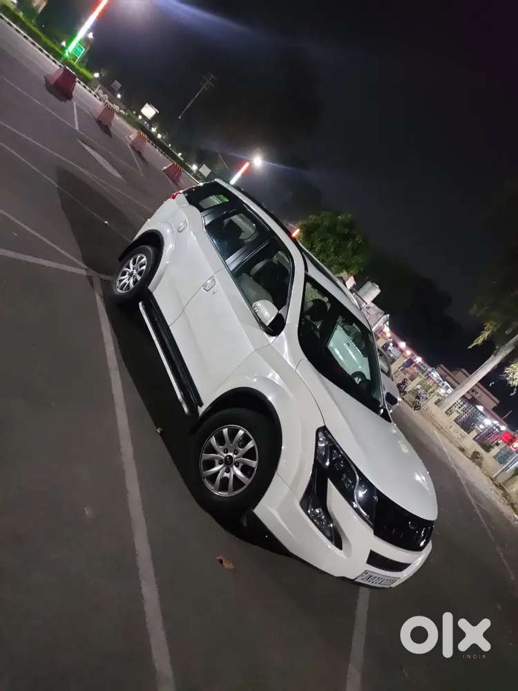 Mahindra Xuv500 W10 2018 Diesel 77000 Km Driven