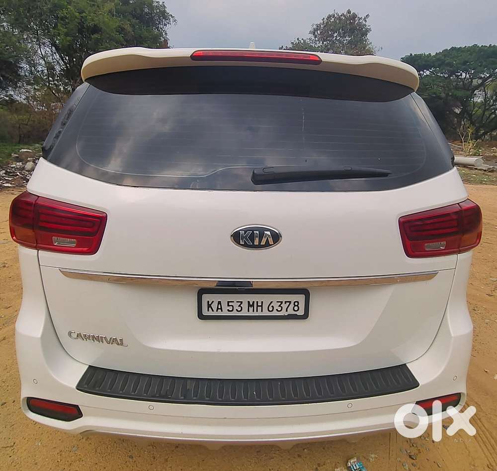 Kia Carnival Premium, 2021, Diesel