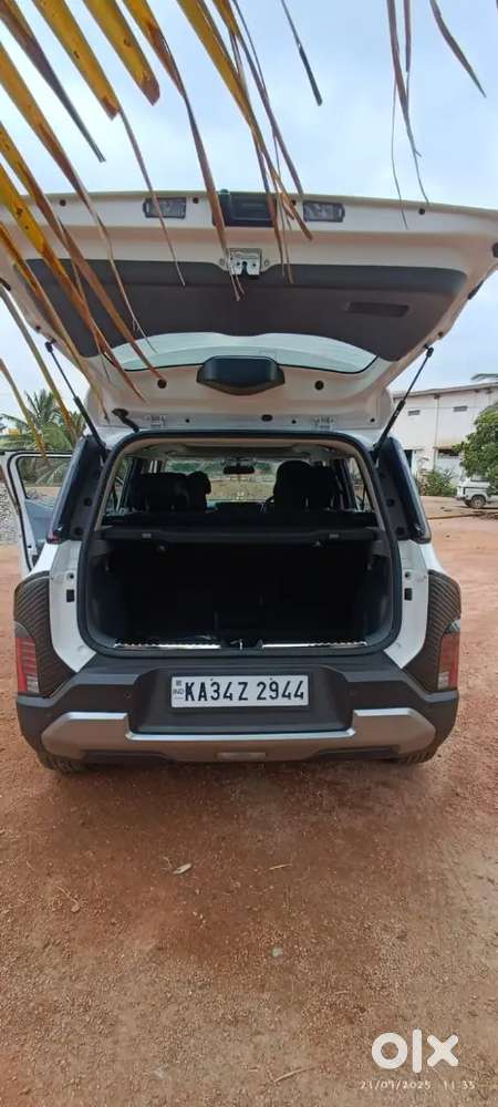 Kia Syros 2025 Petrol Well Maintained