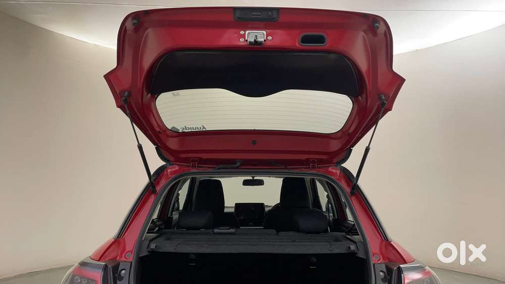 Maruti Suzuki Swift Zxi Plus Amt Dual Tone, 2025, Petrol
