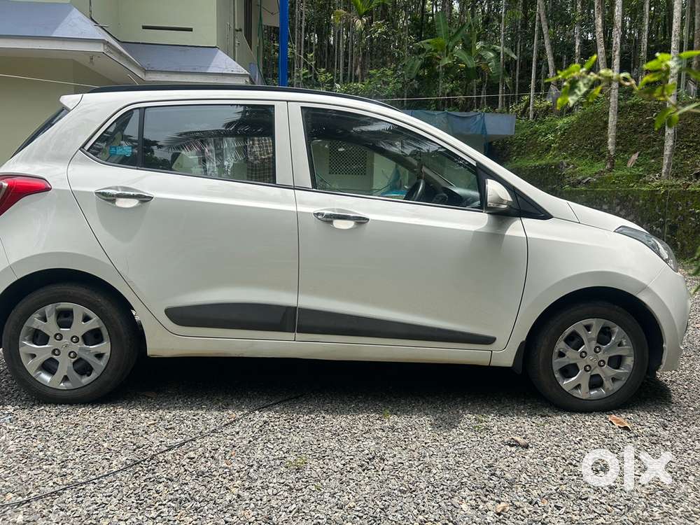 Hyundai Grand I10 Sportz Petrol 2014