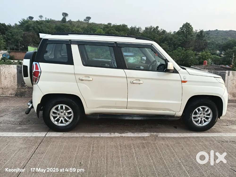 Mahindra Tuv 300 2019 Diesel 160000 Km Driven