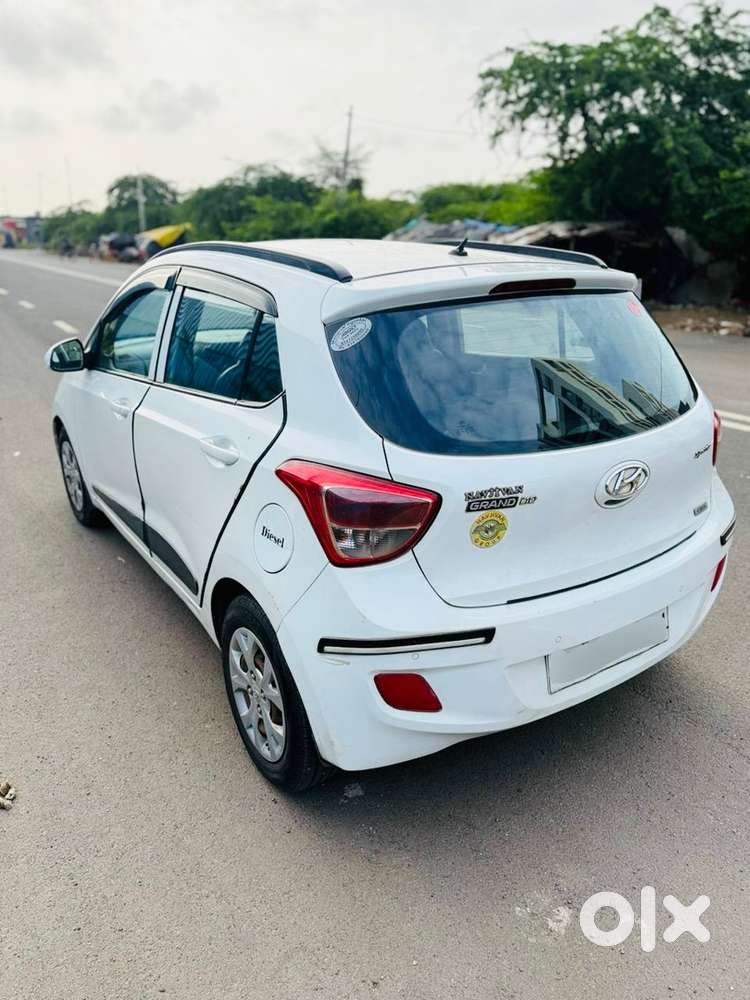 2016 Hyundai Grand I10 Sportz 1.1 Diesel  83k Km  25+ Km/l Mileage