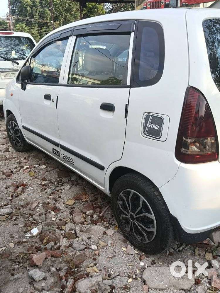 Maruti Suzuki Zen Estilo Lxi Bs Iv, 2010, Petrol