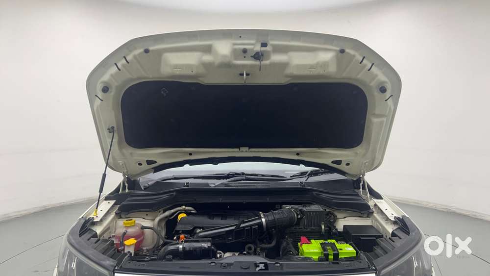 Mahindra Xuv300 W8 Option, 2021, Petrol