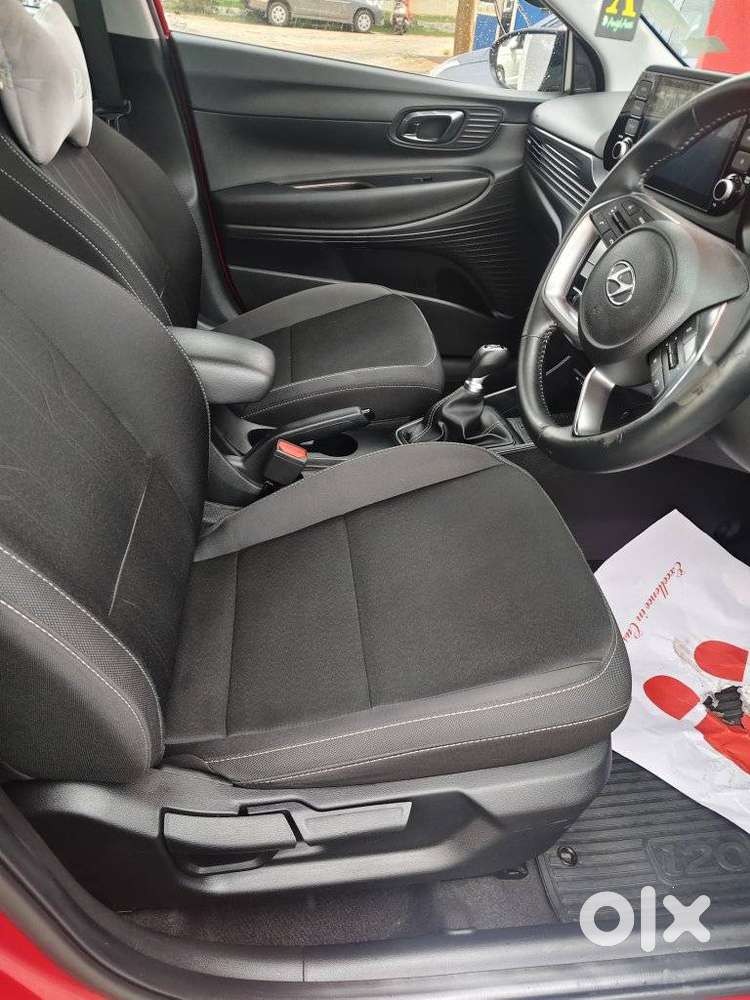 Hyundai I20 Asta (o) 1.2 Mt, 2023, Petrol