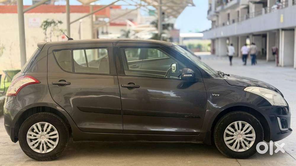 Maruti Suzuki Swift Vxi, 2015, Petrol