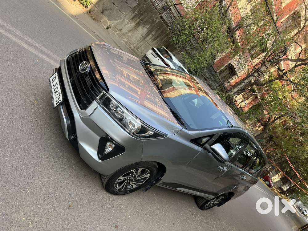 Toyota Innova Crysta [2020-ongoing] 2.4 Gx 7 Str, 2022, Diesel