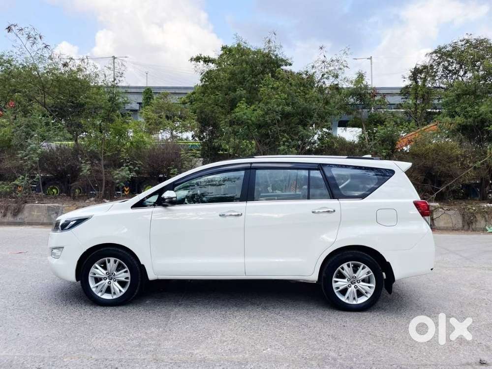 Toyota Innova Crysta 2.8 Zx At 7 Seater, 2018, Diesel