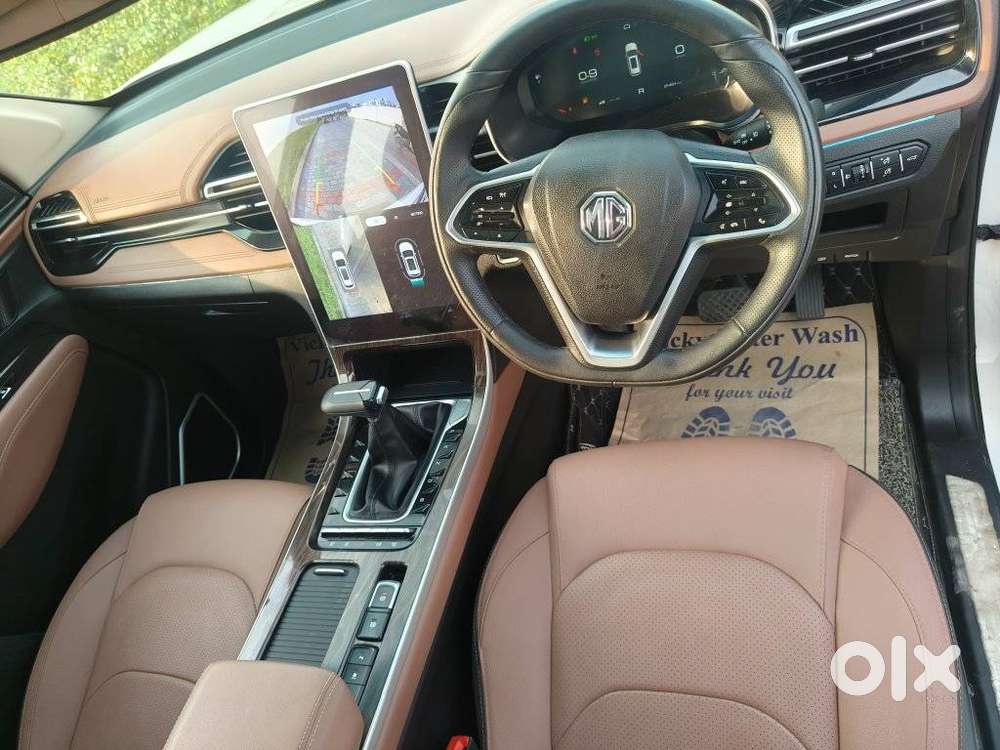 Mg Hector Plus Savvy Pro 1.5 Turbo Petrol Cvt 7 Str, 2024, Petrol