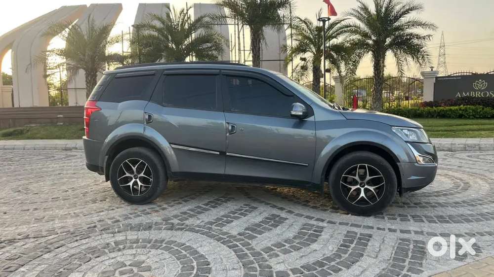Mahindra Xuv500 2017 Diesel 67500 Km Driven