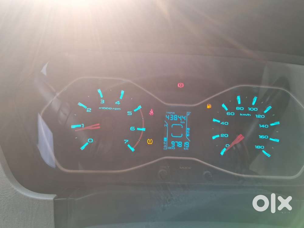 Mahindra Scorpio S10, 2015, Diesel