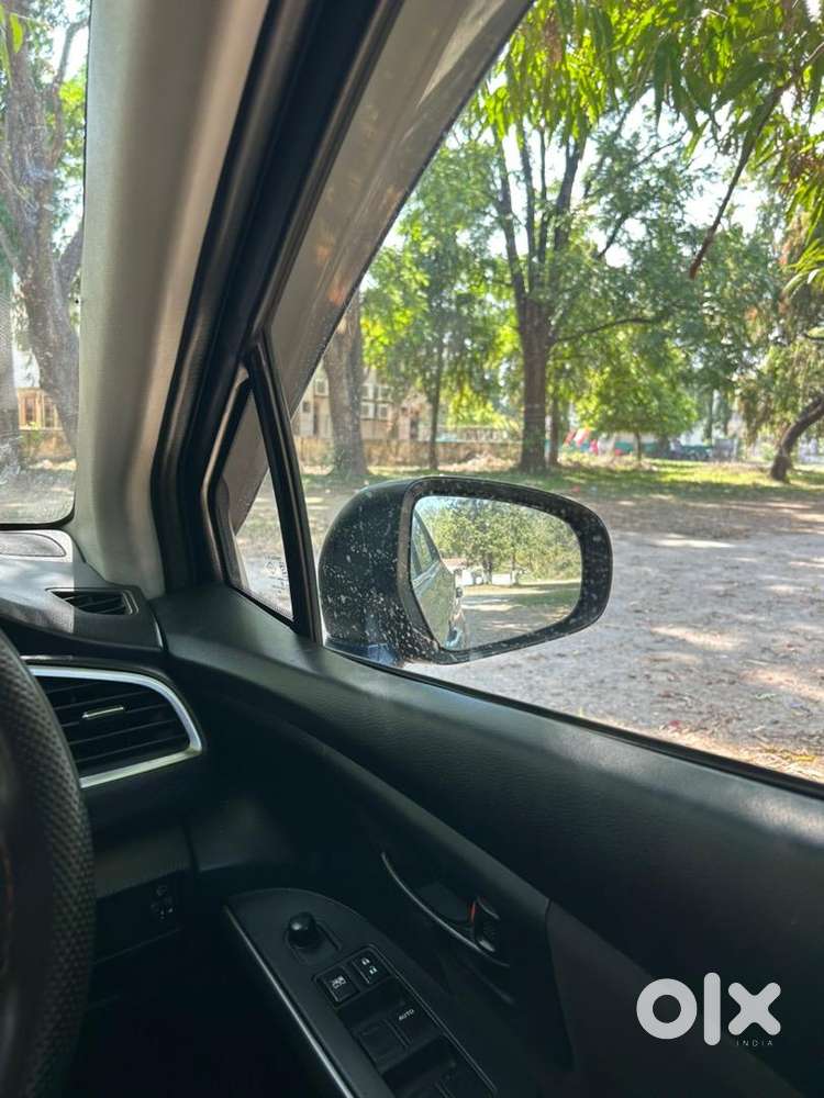 Maruti Suzuki S-cross Sigma Hybrid 2018 Model