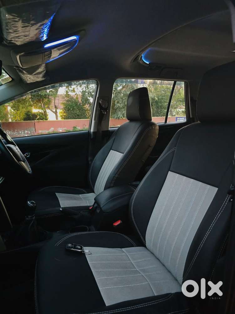 Toyota Innova Crysta 2.4 V, 2016, Diesel