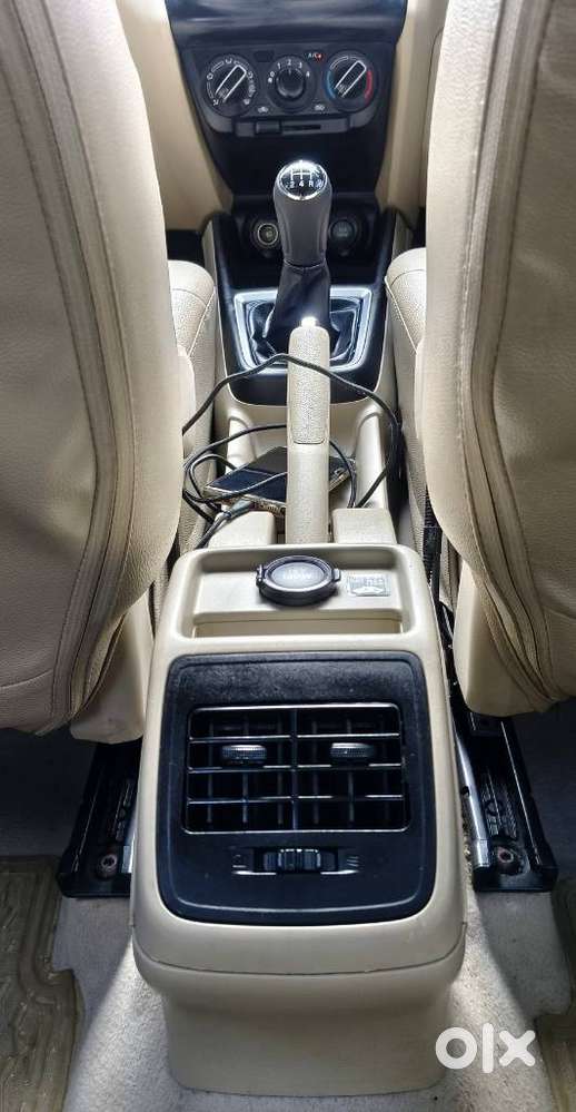 Maruti Suzuki Dzire 1.2 Vxi, 2018, Petrol