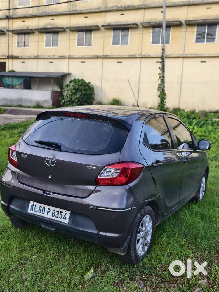 Tata Tiago 1.2 Revotron Xza, 2018, Petrol