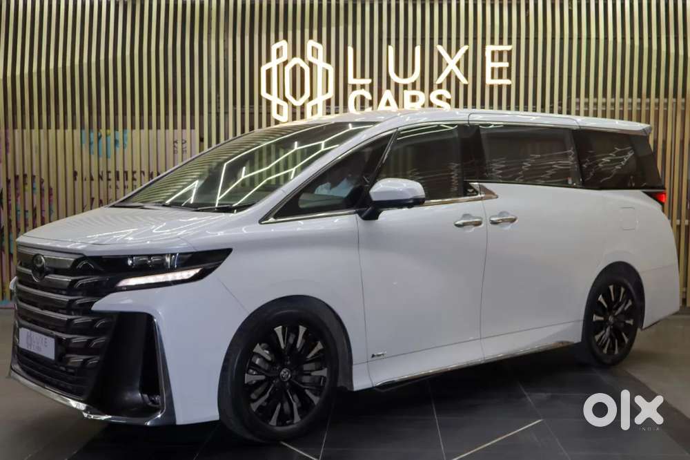 Toyota Vellfire Vip &ndash; Executive Lounge, 2024, Petrol