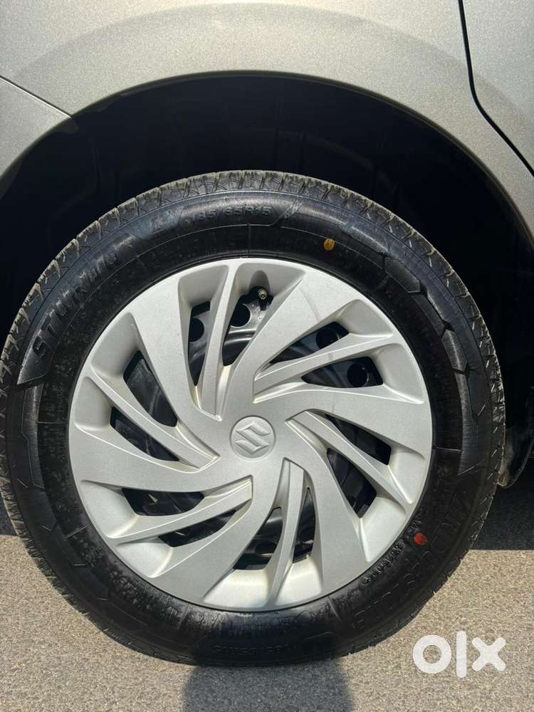 Maruti Suzuki Ertiga 2022-2023  Vxi, 2021, Petrol