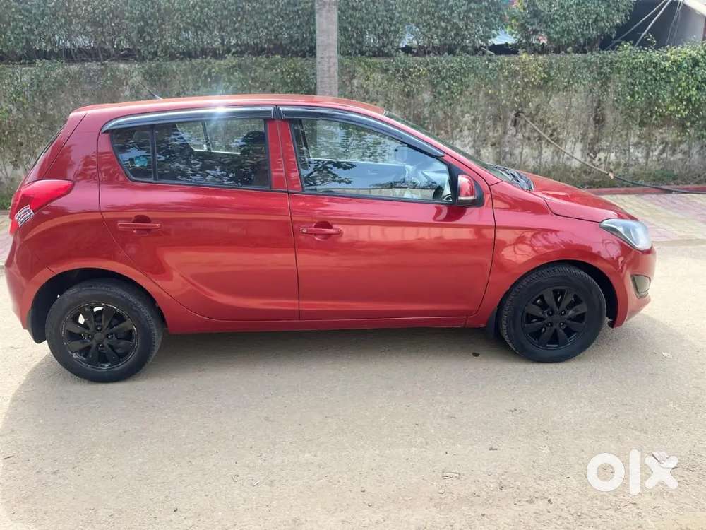 Hyundai I20 Sportz 2012 Car