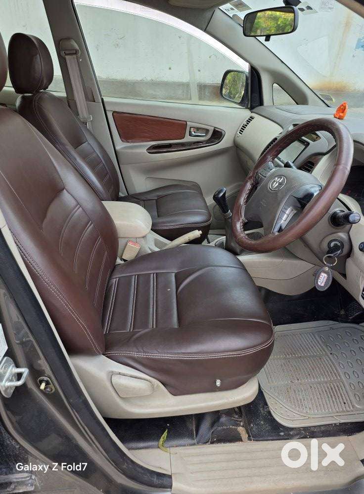 Toyota Innova 2.5 V 7 Str, 2012, Diesel